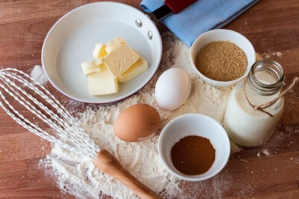 卵と小麦粉とバター