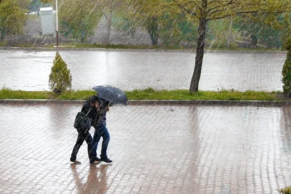 フランス語で 雨 を表す単語とフレーズの読み方と発音 意味とは