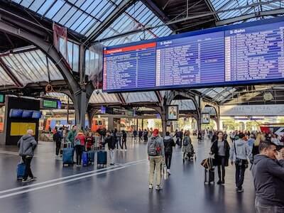 駅 えき を表すフランス語の単語や表現の読み方と発音 意味