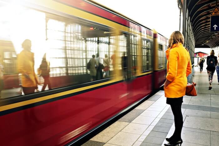 駅 えき を表すフランス語の単語や表現の読み方と発音 意味