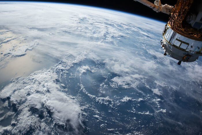 人工衛星から見た地球